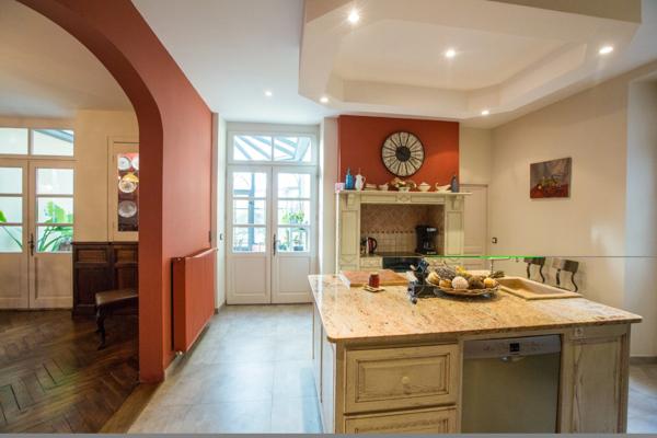 Dpt Gers(32), AIRE SUR L ADOUR proche, PROPRIETE BOURGEOISE du XIX, sans travaux, avec gite indépendant, maison de gardien, avec jardin, garage, piscine, sur les Chemins de St jacques