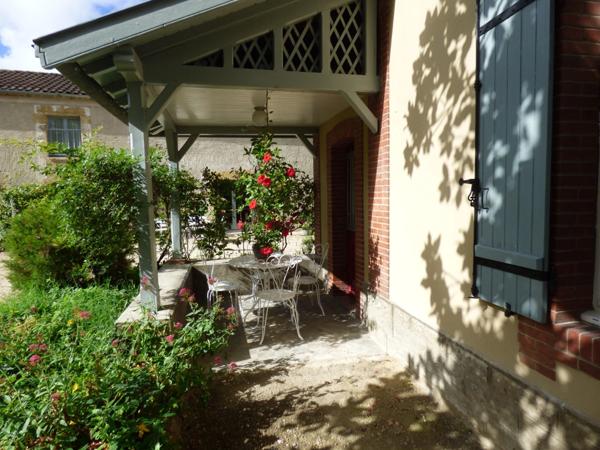 Dpt Gers(32), AIRE SUR L ADOUR proche, PROPRIETE BOURGEOISE du XIX, sans travaux, avec gite indépendant, maison de gardien, avec jardin, garage, piscine, sur les Chemins de St jacques