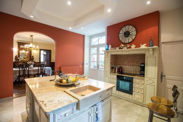 Dpt Gers(32), AIRE SUR L ADOUR proche, PROPRIETE BOURGEOISE du XIX, sans travaux, avec gite indépendant, maison de gardien, avec jardin, garage, piscine, sur les Chemins de St jacques