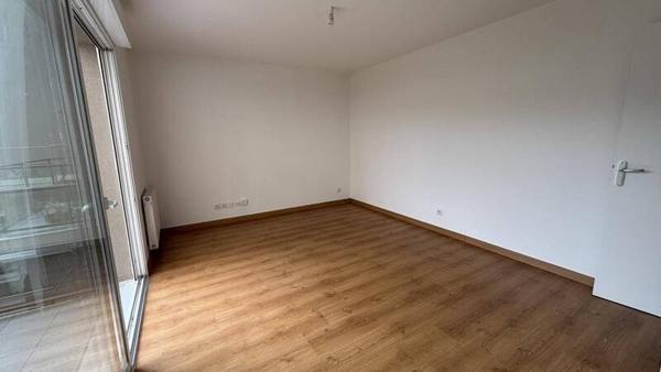 Appartement 2 pièces                                        - 44200 Nantes Réf : 11427