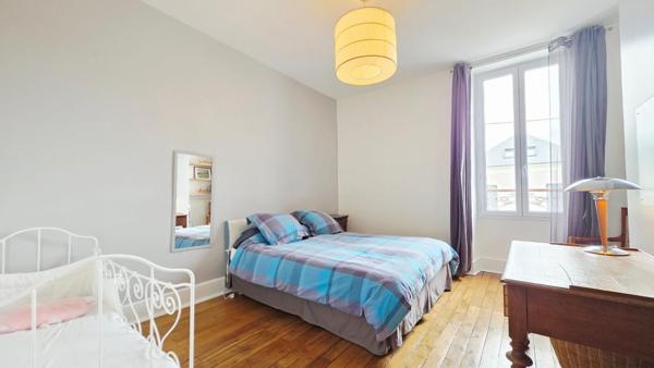 BOURGES MAISON DE 173M² 6 PIECES 4 CHAMBRES