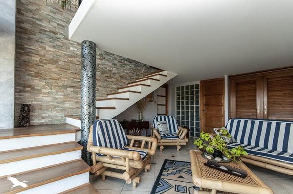 Maison à vendre |  Javerlhac-et-la-Chapelle-Saint-Robert |  5 pièces | 226 m²