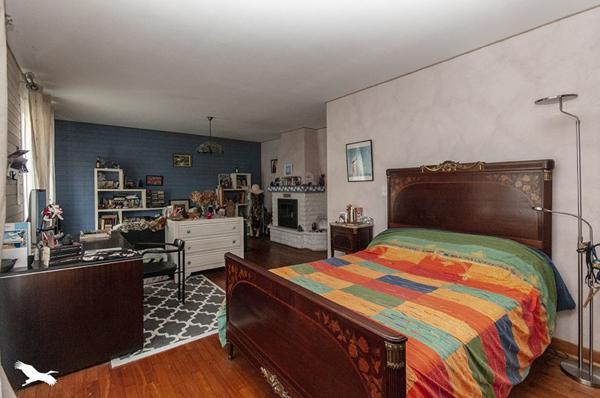 Maison à vendre |  Javerlhac-et-la-Chapelle-Saint-Robert |  5 pièces | 226 m²