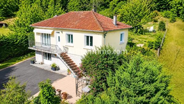 Vente                                                      Maison
                        
                     5 pièces                      124 m2                     à Neuvic