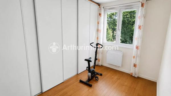 Vente                                                      Maison
                        
                     5 pièces                      124 m2                     à Neuvic