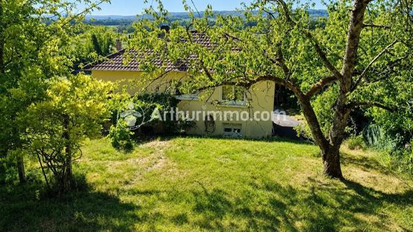 Vente                                                      Maison
                        
                     5 pièces                      124 m2                     à Neuvic