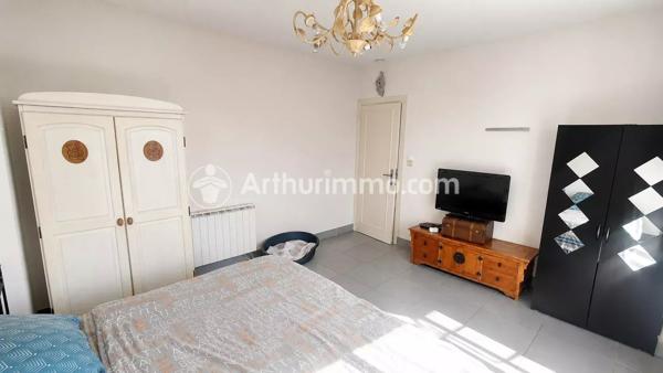 Vente                                                      Maison
                        
                     5 pièces                      124 m2                     à Neuvic