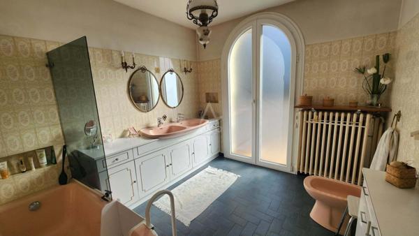 Maison familiale 10 pièces - 225m²