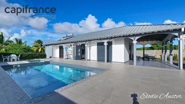 Villa T6 moderne et spacieuse avec piscine et sa dépendance T2