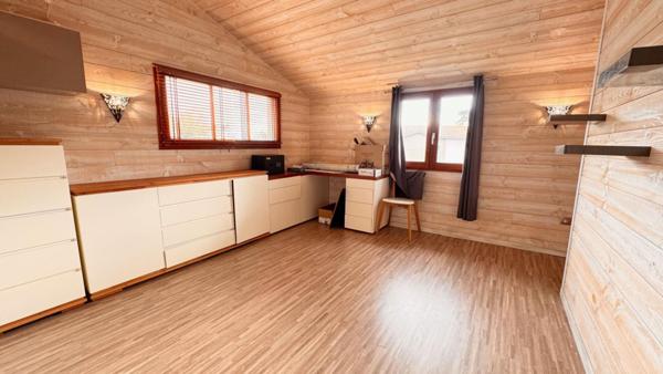 VILLA BOIS EN LISIERE DE FORÊT