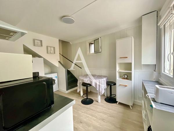 PALAVAS-LES-FLOTS CENTRE - MAISON DE VILLE 48 m² - 2 CHAMBRES - RIVE GAUCHE - À DEUX PAS DE LA PLAGE - BIEN RARE