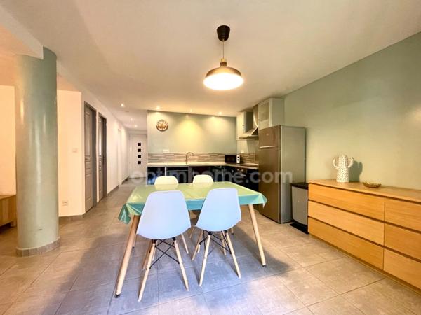 Maison contemporaine 5 pièces 142m2 + un appartement 2 pièces et un garage