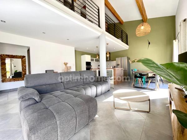 Maison contemporaine 5 pièces 142m2 + un appartement 2 pièces et un garage