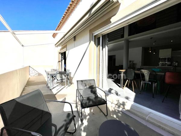 Maison contemporaine 5 pièces 142m2 + un appartement 2 pièces et un garage