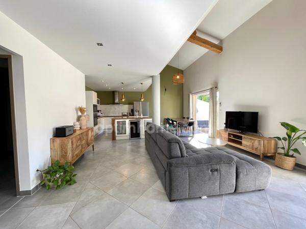 Maison contemporaine 5 pièces 142m2 + un appartement 2 pièces et un garage