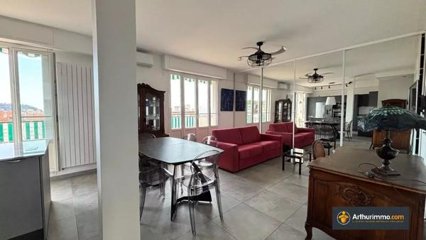 Vente                                                      Appartement
                        
                     2 pièces                      60 m2                     à Nice