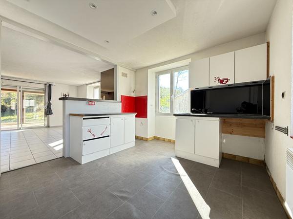 Maison Villeneuve-Sous-Pymont / 4 pièces / 2 chambres / 74 m²