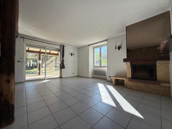 Maison Villeneuve-Sous-Pymont / 4 pièces / 2 chambres / 74 m²