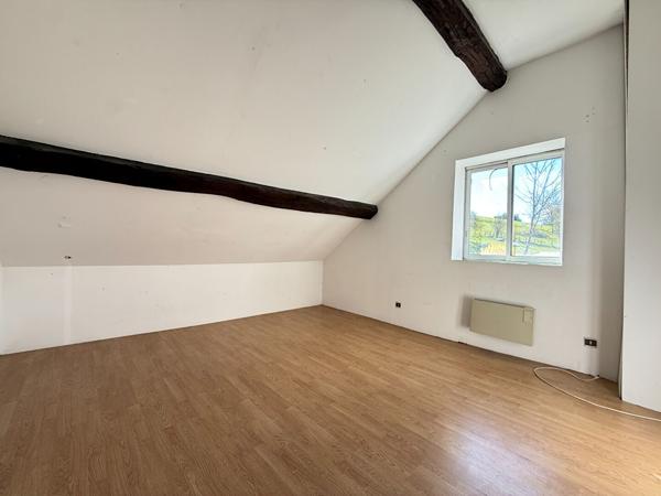 Maison Villeneuve-Sous-Pymont / 4 pièces / 2 chambres / 74 m²