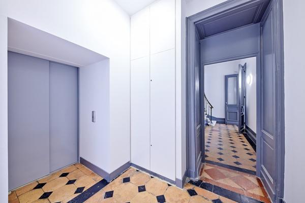 Hotel particulier - T3 rénové - Terrasse - Jardin - Parking - Cave - Ascenseur