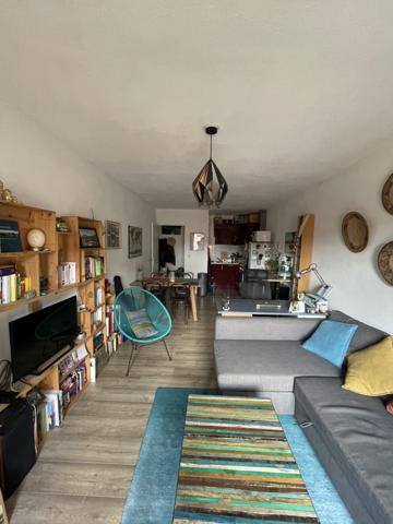 Poser vos valises, T2 avec terrasse et parking