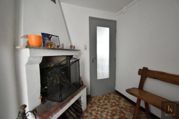Maison
                                                                                                                                                                                                                                                                                                                        6 pièce(s)                                                                                                                                                                                                          4 chambre(s)                                                                                                                                                                                                          122.89  m²
