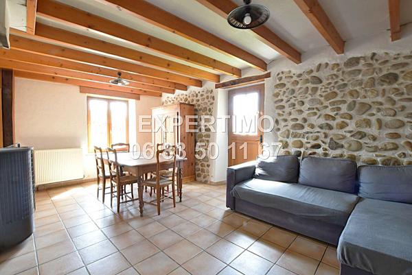 Apprieu (38140) MAISON DE CARACTERE AVEC DEPENDANCES ET POTENTIEL