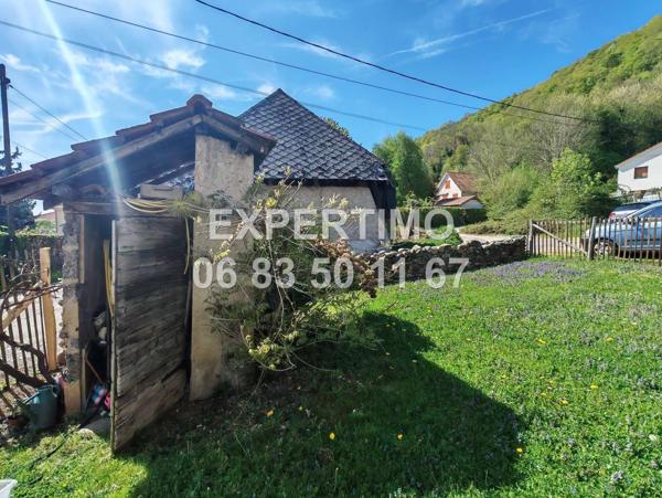 Apprieu (38140) MAISON DE CARACTERE AVEC DEPENDANCES ET POTENTIEL