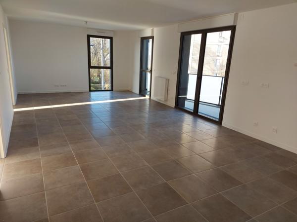 Appartement · Location Bordeaux (33800) 4 pièces · 86m²