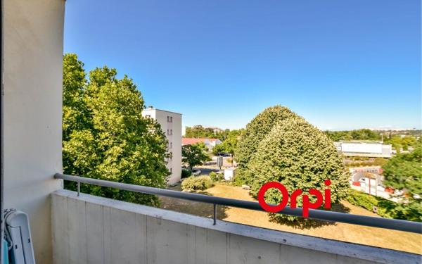 Appartement à vendre    3 pièces • 66,67 m2 Pierre-Bénite