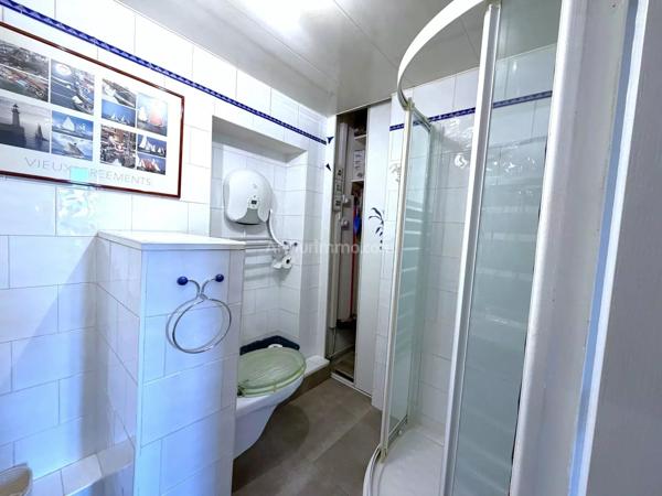 Vente                                                      Appartement
                        
                     3 pièces                      47 m2                     à Aix-les-Bains