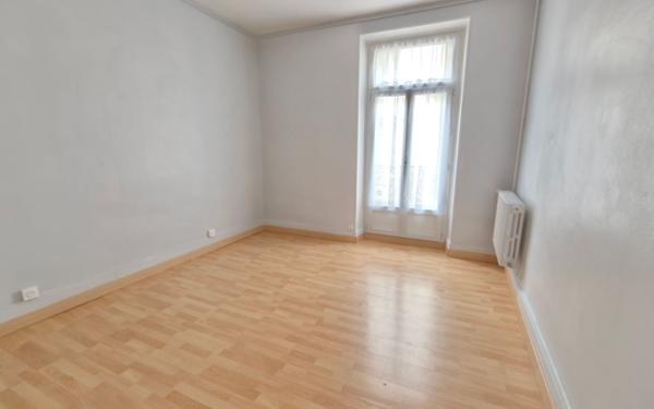 Appartement à vendre    4 pièces • 78,70 m2 Grenoble