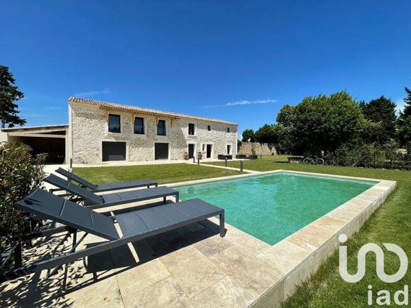Mas 8 pièces de 350 m² à Orange (84100)