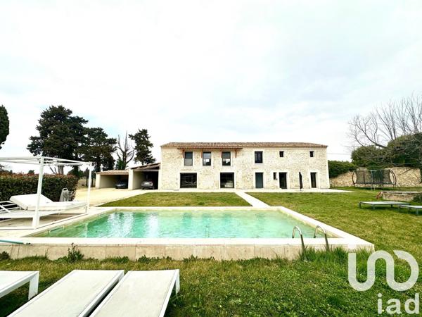 Mas 8 pièces de 350 m² à Orange (84100)