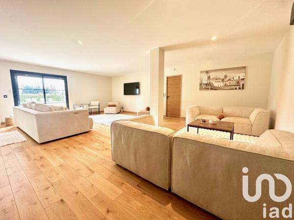 Mas 8 pièces de 350 m² à Orange (84100)