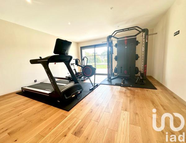 Mas 8 pièces de 350 m² à Orange (84100)