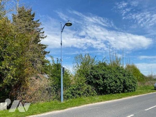 PRUNAY : Terrain de loisir arboré