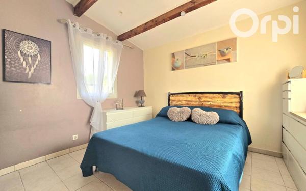 Maison à vendre    11 pièces •  Saint-Martin-de-Crau