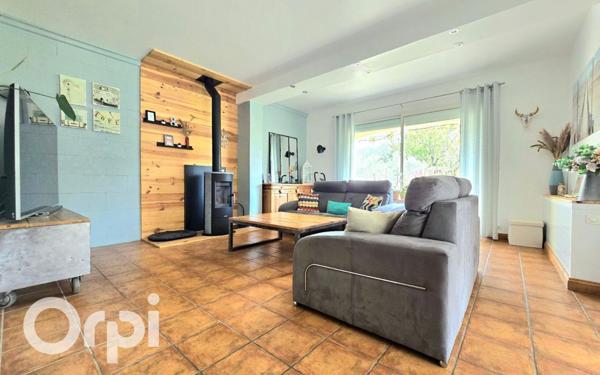 Maison à vendre    11 pièces •  Saint-Martin-de-Crau