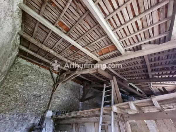 Vente Ferme 93 m2 à Neuvic