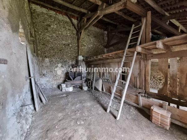 Vente Ferme 93 m2 à Neuvic