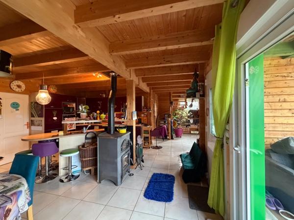 Maison type chalet -3 chambres - proche commerces (72)