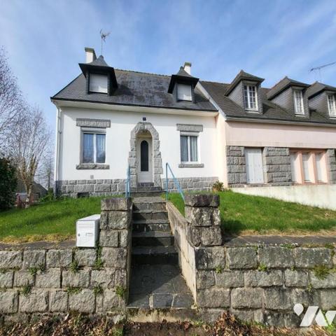 Maison d'habitation à vendre dans le centre de Trégourez, Finistère 29