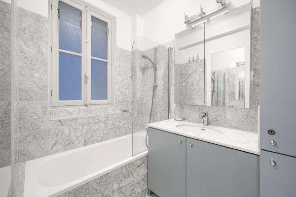 T2 investissement locatif — Rue du Bois de Boulogne, Paris 16ème