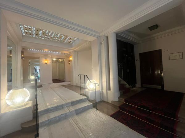 T2 investissement locatif — Rue du Bois de Boulogne, Paris 16ème