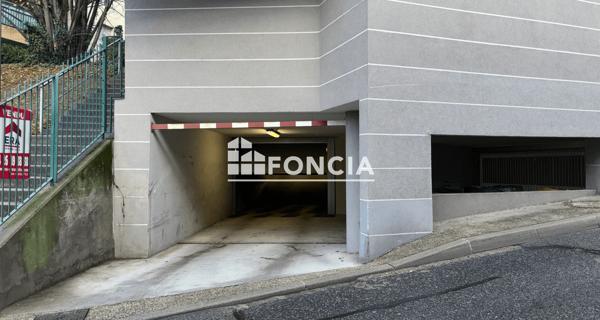Location Parking - Francheville 69340
