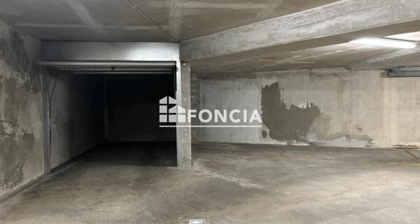 Location Parking - Francheville 69340