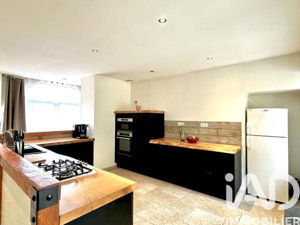 Maison à vendre 6 pièces 165 m² Joyeuse