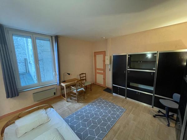 A LOUER : T1 à LILLE • Rue Nationale - Vauban • 600 € CC • Réf. 68312929675