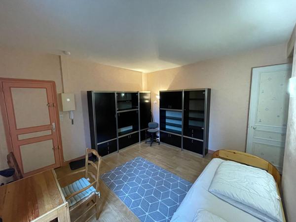 A LOUER : T1 à LILLE • Rue Nationale - Vauban • 600 € CC • Réf. 68312929675